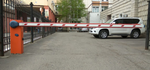 Шлагбаум во дворе